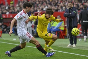 Bilbao strepeo i sa igračem više, pa slomio Levante, Stuani tragičar u Sevilji